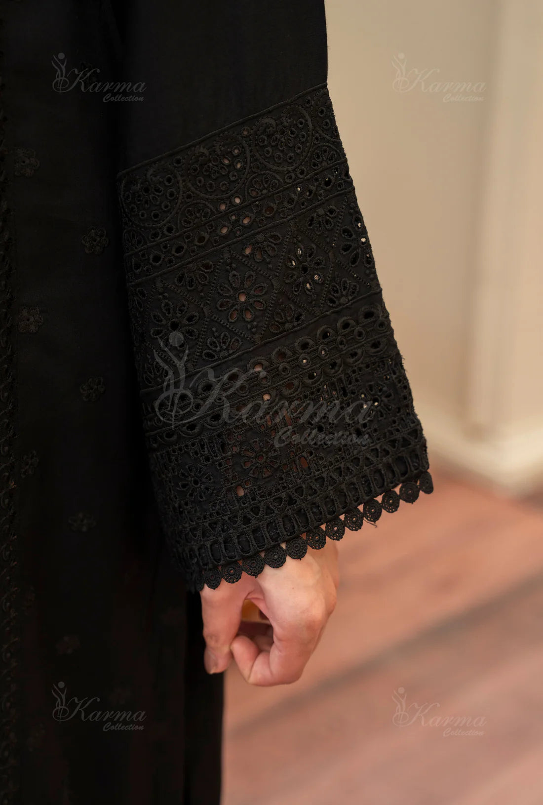 KR-1397 RAVEN BLACK